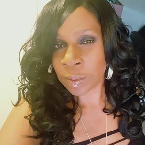 Meet your Posher, Gina